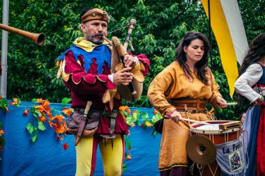 Reims, Fransa, 31 Mayıs 2025 Eğlence, Jean d 'Arc önderliğindeki Charles VII' nin taç giyme töreninde 17 Temmuz 1429 'da Reims' de gerçekleşti..