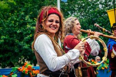 Reims, Fransa, 31 Mayıs 2025 Eğlence, Jean d 'Arc önderliğindeki Charles VII' nin taç giyme töreninde 17 Temmuz 1429 'da Reims' de gerçekleşti..