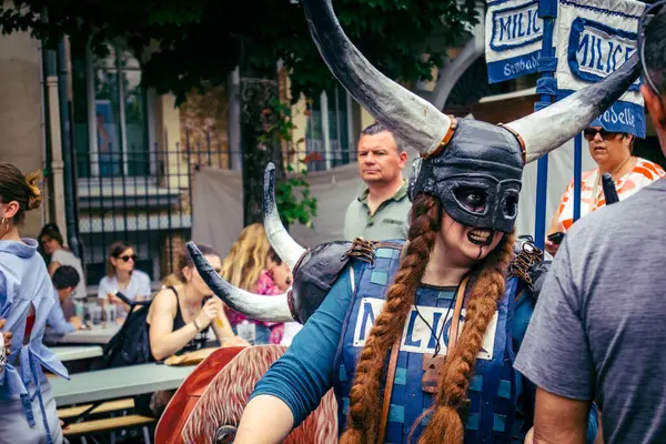 Reims, Fransa, 31 Mayıs 2025 Eğlence, Jean d 'Arc önderliğindeki Charles VII' nin taç giyme töreninde 17 Temmuz 1429 'da Reims' de gerçekleşti..