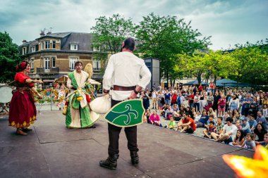 Reims, Fransa, 31 Mayıs 2025 Eğlence, Jean d 'Arc önderliğindeki Charles VII' nin taç giyme töreninde 17 Temmuz 1429 'da Reims' de gerçekleşti..