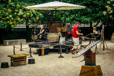 Reims, Fransa, 31 Mayıs 2025 Eğlence, Jean d 'Arc önderliğindeki Charles VII' nin taç giyme töreninde 17 Temmuz 1429 'da Reims' de gerçekleşti..