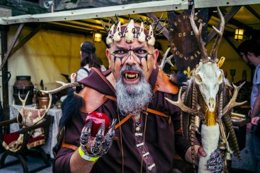 Reims, Fransa, 31 Mayıs 2025 Eğlence, Jean d 'Arc önderliğindeki Charles VII' nin taç giyme töreninde 17 Temmuz 1429 'da Reims' de gerçekleşti..