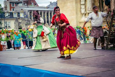 Reims, Fransa, 31 Mayıs 2025 Eğlence, Jean d 'Arc önderliğindeki Charles VII' nin taç giyme töreninde 17 Temmuz 1429 'da Reims' de gerçekleşti..