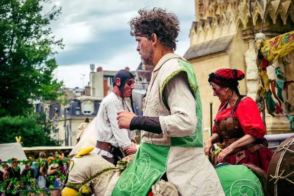 Reims, Fransa, 31 Mayıs 2025 Eğlence, Jean d 'Arc önderliğindeki Charles VII' nin taç giyme töreninde 17 Temmuz 1429 'da Reims' de gerçekleşti..