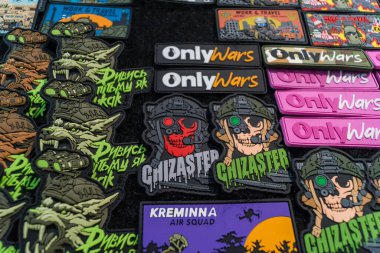 Kharkiv, Ukrayna, 9 Haziran 2025 Cezalandırıcı askeri mağazası, en iyi orjinal ordu ve taktik ürünleri sunar, askeri, özel taktik birimler ve polis için yüksek kaliteli askeri teçhizat..