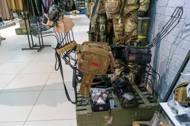 Kharkiv, Ukrayna, 9 Haziran 2025 Cezalandırıcı askeri mağazası, en iyi orjinal ordu ve taktik ürünleri sunar, askeri, özel taktik birimler ve polis için yüksek kaliteli askeri teçhizat..