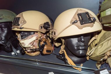 Kharkiv, Ukrayna, 9 Haziran 2025 Cezalandırıcı askeri mağazası, en iyi orjinal ordu ve taktik ürünleri sunar, askeri, özel taktik birimler ve polis için yüksek kaliteli askeri teçhizat..