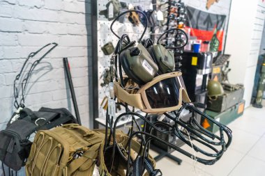 Kharkiv, Ukrayna, 9 Haziran 2025 Cezalandırıcı askeri mağazası, en iyi orjinal ordu ve taktik ürünleri sunar, askeri, özel taktik birimler ve polis için yüksek kaliteli askeri teçhizat..