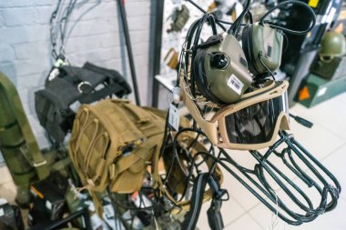 Kharkiv, Ukrayna, 9 Haziran 2025 Cezalandırıcı askeri mağazası, en iyi orjinal ordu ve taktik ürünleri sunar, askeri, özel taktik birimler ve polis için yüksek kaliteli askeri teçhizat..