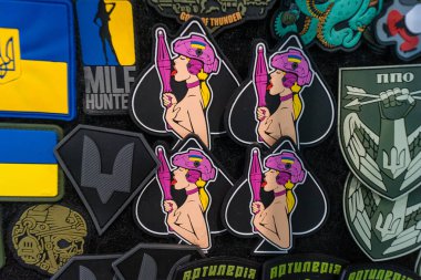 Kharkiv, Ukrayna, 9 Haziran 2025 Cezalandırıcı askeri mağazası, en iyi orjinal ordu ve taktik ürünleri sunar, askeri, özel taktik birimler ve polis için yüksek kaliteli askeri teçhizat..