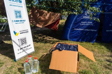 Kharkiv, Ukrayna, 11 Haziran 2025 Rus saldırısına ilk müdahale ekipleri ve sivil toplum örgütleri yanıt veriyor. Siviller, Rus saldırılarının başlıca hedefleridir ve psikolojik ve maddi desteğe ihtiyaç duyarlar..