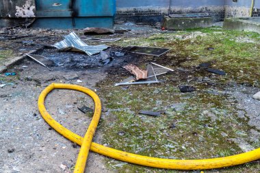 Kharkiv, Ukrayna, 7 Temmuz 2025 Savaş Suçları Savcıları tarafından İHA enkazı toplandı. İran yapımı Rus İHA 'ları sivillere saldırmak için kullanılır. Kanıtlar toplanıyor..