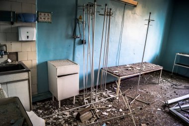 Kharkiv, Ukrayna, 25 Temmuz 2025 Rusya Kharkiv 'deki hastaneyi güdümlü hava bombasıyla vurdu. Grev sonucunda, binanın ikinci katı ve çatısı kısmen tahrip edildi..