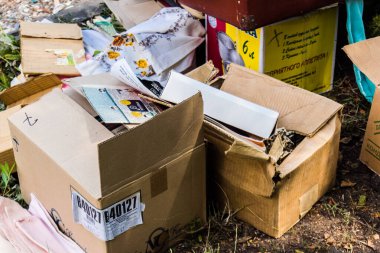 Kharkiv, Ukrayna, 26 Temmuz 2025 Rusya Kharkiv 'deki bir yerleşim yerini güdümlü hava bombasıyla bombaladı. Bina hasar gördü. Siviller Rus saldırılarının başlıca hedefleri..