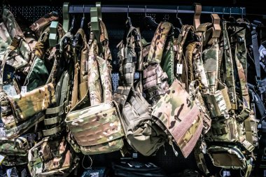 Kharkiv, Ukrayna, 29 Temmuz 2025 Cezalandırıcı askeri mağazası en iyi orjinal ordu ve taktik malzemeleri sunar. Askeri, özel taktik birimler ve polis için yüksek kaliteli askeri teçhizat..