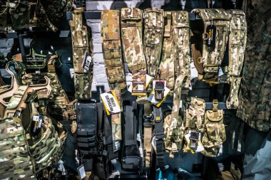 Kharkiv, Ukrayna, 29 Temmuz 2025 Cezalandırıcı askeri mağazası en iyi orjinal ordu ve taktik malzemeleri sunar. Askeri, özel taktik birimler ve polis için yüksek kaliteli askeri teçhizat..