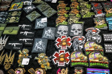 Kharkiv, Ukrayna, 29 Temmuz 2025 Cezalandırıcı askeri mağazası en iyi orjinal ordu ve taktik malzemeleri sunar. Askeri, özel taktik birimler ve polis için yüksek kaliteli askeri teçhizat..