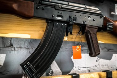 Kharkiv, Ukrayna, 29 Temmuz 2025 Cezalandırıcı askeri mağazası en iyi orjinal ordu ve taktik malzemeleri sunar. Askeri, özel taktik birimler ve polis için yüksek kaliteli askeri teçhizat..