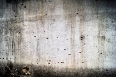 Kharkiv, Ukrayna, 30 Temmuz 2025 'te Kharkiv şehir merkezi Rus Shahed İHA' ları tarafından vuruldu. Hasar çok fazlaydı. Birçok araç yangında hasar gördü ya da tamamen yok oldu..