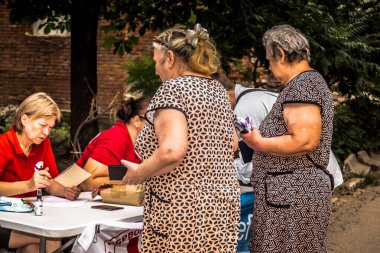 Kharkiv, Ukrayna, 30 Temmuz 2025 Kızıl Haç ve UNICEF Rus saldırısının gerçekleştiği yere cevap veriyor. Sivillerin psikolojik desteğe ihtiyacı var. Rus saldırılarının öncelikli hedefleri onlar..