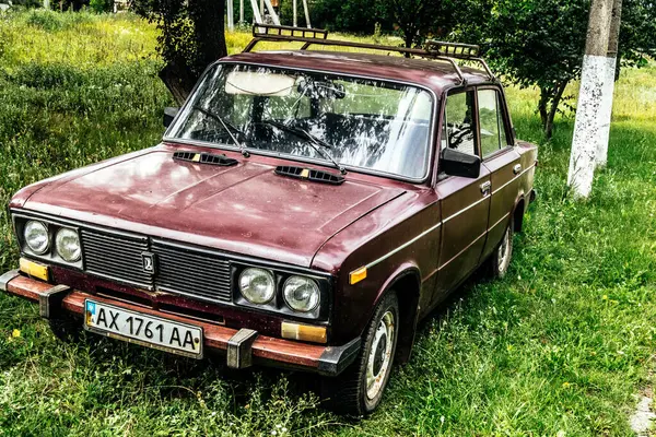 Donbass, Ukrayna, 9 Ağustos 2025, Lada, Rus otomobil üreticisi AvtoVAZ 'nin bir markasıdır..