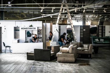 Kharkiv, Ukrayna, 10 Ağustos 2025 Kharkiv İHA tarafından saldırıya uğradı. İşgalciler Kharkiv 'in Saltivskyi ilçesine 