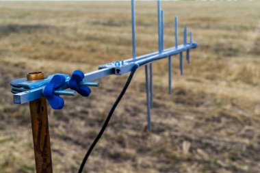 Donbas, Ukrayna, 13 Ağustos 2025 Ukraynalı bir asker Donbas 'ta İHA kullanıyor. İnsansız hava aracı savaşı Ukrayna 'yı kasıp kavuruyor ve Rusya ile savaşın dönüm noktasını işaret ediyor. Drone geliştirmesi hızlandı.