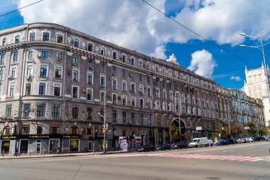 Kharkiv, Ukrayna, 27 Ağustos 2025. Ukrayna 'nın ön cephesi yakınlarındaki Harkiv caddeleri ve şehirleri. Şehir savaş bölgelerine çok yakın ve her gün Rus İHA 'ları ve füzeleri tarafından saldırıya uğruyor..