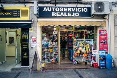 Cordoba, Spain, October 2, 2025 Streets and cityscape of the historic district in downtown Cordoba. It was founded in 1613 by the Jesuit Order. Because of this, Cordoba earned the nickname La Docta.