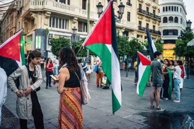 Cordoba, İspanya, 2 Ekim 2025 Filistin yanlısı gösteri Cordoba 'nın merkezinde. Arap sokak propagandası İspanya 'da ve İsrail' e karşı..