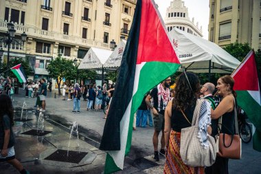 Cordoba, İspanya, 2 Ekim 2025 Filistin yanlısı gösteri Cordoba 'nın merkezinde. Arap sokak propagandası İspanya 'da ve İsrail' e karşı..