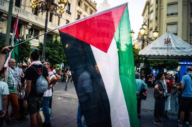Cordoba, İspanya, 2 Ekim 2025 Filistin yanlısı gösteri Cordoba 'nın merkezinde. Arap sokak propagandası İspanya 'da ve İsrail' e karşı..