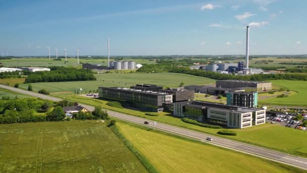 工业园区和生物能源工厂的图像 可持续生产沼气的概念 生物质能热和动力的概念 可再生能源和低碳能源生产 — 图库视频影像