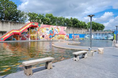 Ko Yuan Kanal Parkı, Nakhon Sawan, Tayland 'da ünlü bir yer.