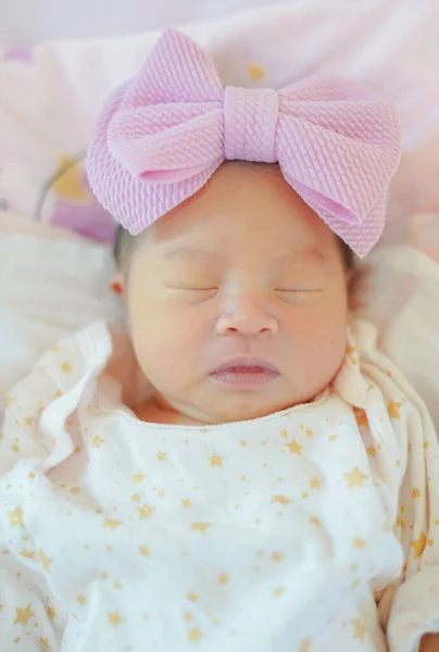 Bebê Recém Nascido Menina Asiática Dia Idade Olhos Asiáticos — Fotografia de Stock