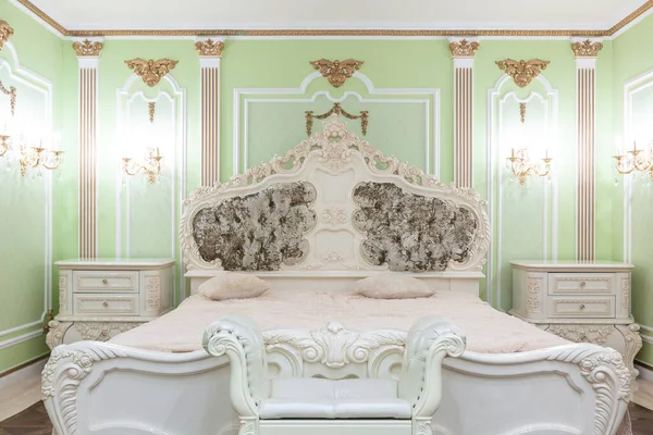 Small Luxury Bedroom Bath Expensive Furniture Chic Old Baroque Style — Stock Photo, Image