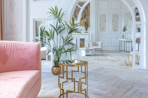 Hófehér Luxus Apartman Belső Tér Egyiptomi Stílusú Dekoráció Könnyű Elegáns — Stock Fotó