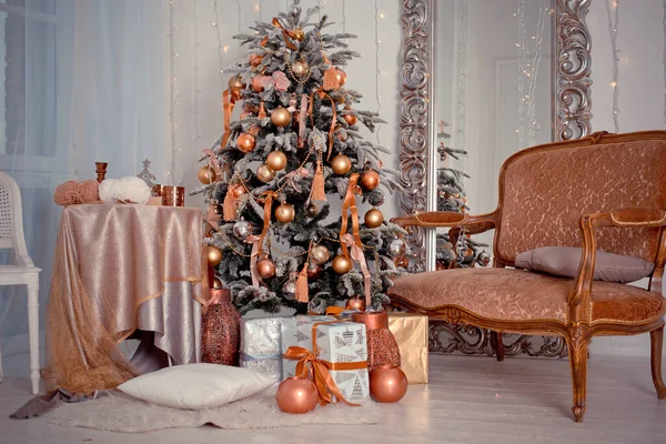 Interior Año Nuevo Regalos Juguetes Bajo Árbol Navidad Decoraciones Navideñas — Foto de Stock