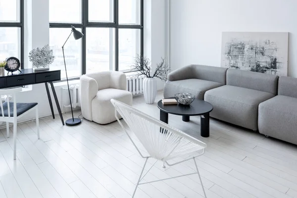 Moderno Diseño Interior Minimalista Luz Habitación Monocromática Brillante Con Muebles — Foto de Stock