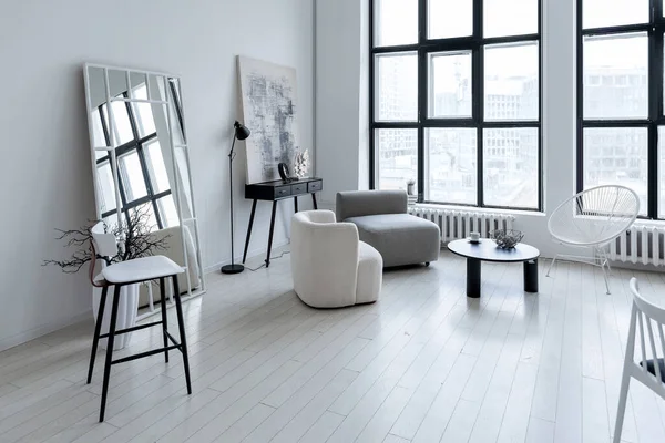 Modern Minimalist Tasarım Aydınlık Parlak Tek Renkli Oda Siyah Beyaz — Stok fotoğraf