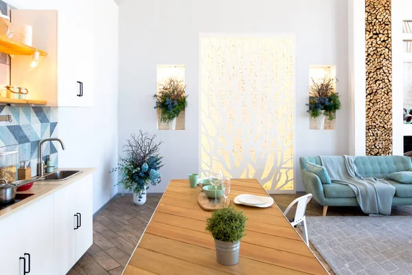 Fashionable Spacious Apartment Stylish Design Green Grey White Pastel Colors — ストック写真