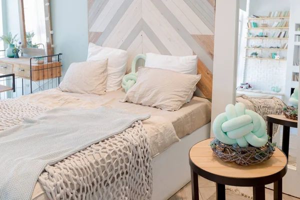 Elegante Apartamento Espaçoso Com Design Elegante Cores Pastel Verde Cinza — Fotografia de Stock