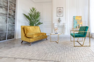 Modern ve çok şık bir iç mimari.