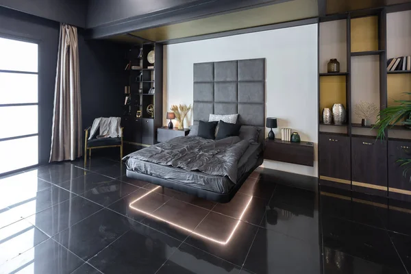 Oscuro Moderno Elegante Apartamento Masculino Interior Con Iluminación Paredes Decorativas —  Fotos de Stock