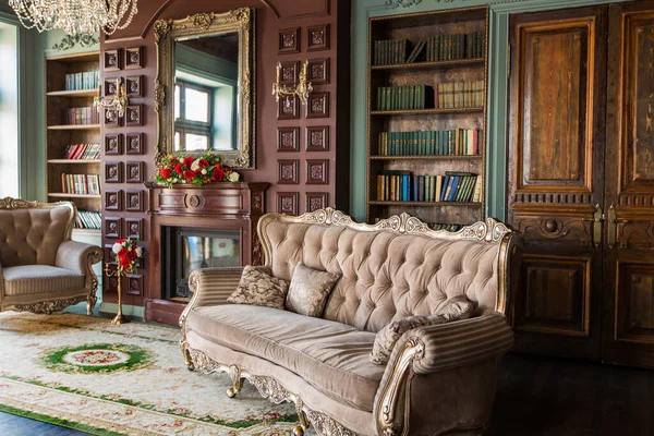 Interior Lujo Biblioteca Del Hogar Sala Estar Con Muebles Elegantes —  Fotos de Stock