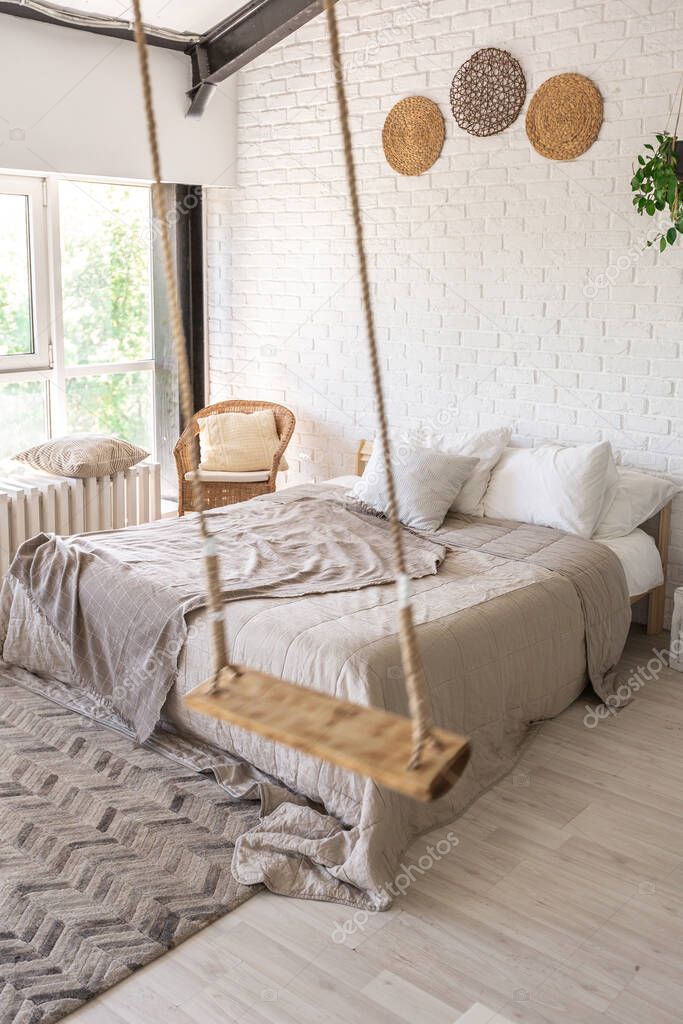 Minimalist Tarzda Bir Kır Evinde Lüks Yatak Odası Tasarımı Beyaz stok  fotoğrafçılık ©4595886, telifsiz resim #650497756