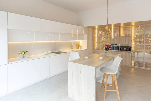 Diseño Interior Lujo Moderna Cocina Blanca Como Nieve Estilo Minimalista — Foto de Stock