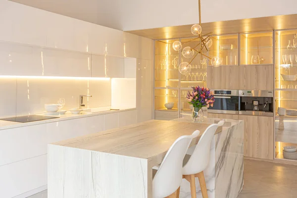 Diseño Interior Lujo Moderna Cocina Blanca Como Nieve Estilo Minimalista — Foto de Stock