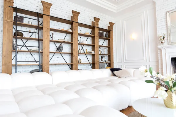 Modern Interieur Van Een Luxe Grote Lichte Woonkamer Witte Dure — Stockfoto