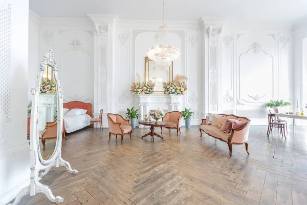 Stil Baroc Regal Interior Posh Lux Cameră Mare Extra Alb — Fotografie, imagine de stoc